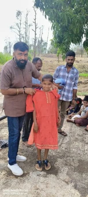 Clothes Distribution — photo 1