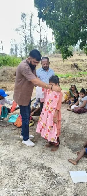 Clothes Distribution — photo 2